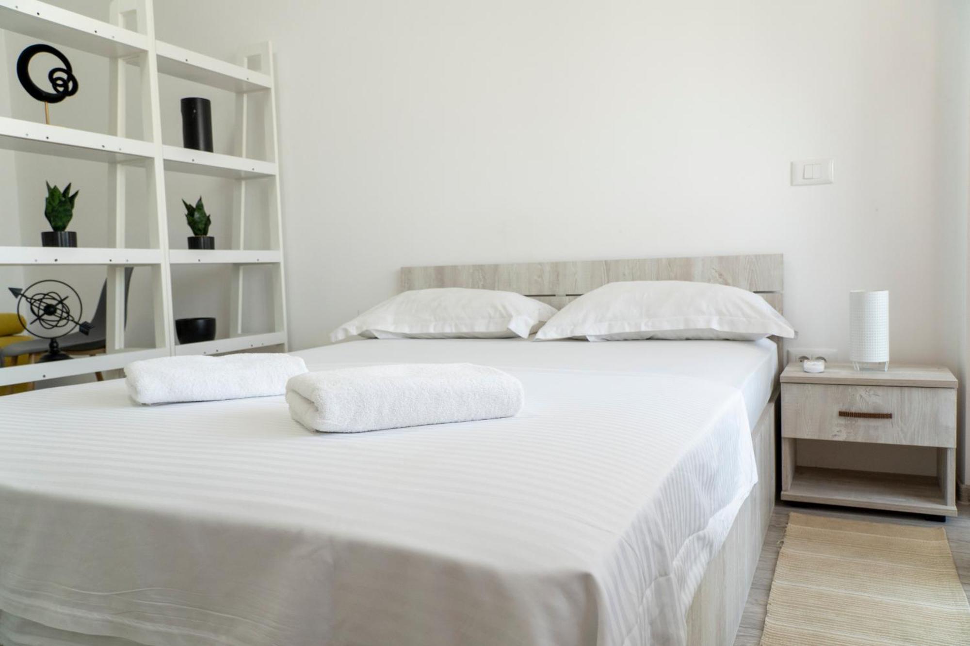 Center Apartment Palas Mall View Iasi Buitenkant foto